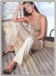 Megan Gale feet photo 1