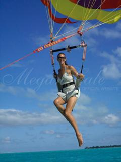 Megan Gale feet photo 8