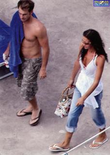 Megan Gale feet photo 7