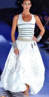 Megan Gale feet photo 2