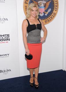 Megan Hilty feet photo 12