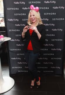 Megan Hilty feet photo 6