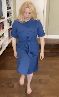 Megan Hilty feet photo 4