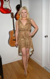Megan Hilty feet photo 19