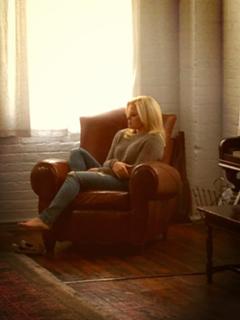 Megan Hilty feet photo 17