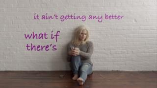 Megan Hilty feet photo 12