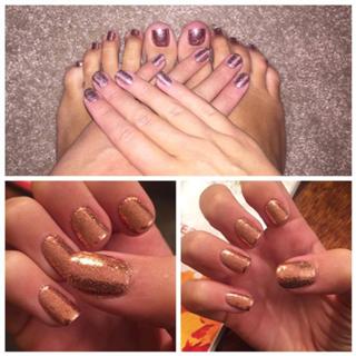 Megan McKenna feet photo thumbnail