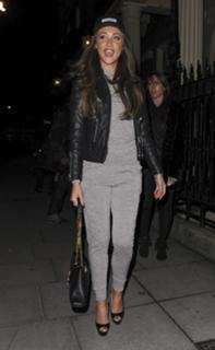 Megan McKenna feet photo thumbnail