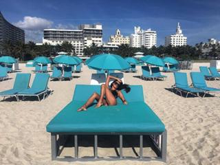 Megan McKenna feet photo thumbnail