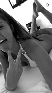 Megan McKenna feet photo thumbnail