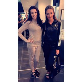 Megan McKenna feet photo thumbnail