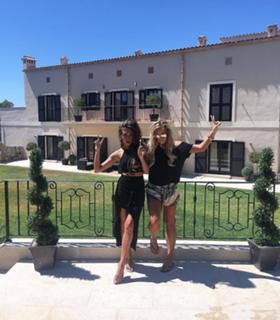 Megan McKenna feet photo thumbnail