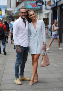Megan McKenna feet photo thumbnail