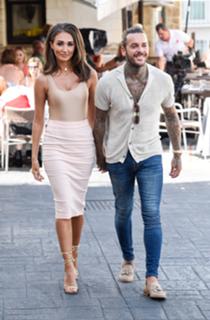 Megan McKenna feet photo thumbnail