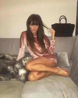 Megan McKenna feet photo thumbnail