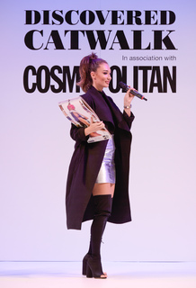 Megan McKenna feet photo thumbnail