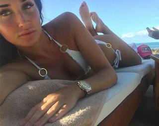 Megan McKenna feet photo thumbnail