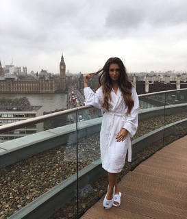 Megan McKenna feet photo thumbnail