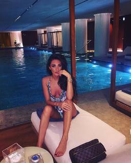 Megan McKenna feet photo thumbnail