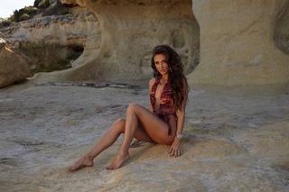 Megan McKenna feet photo thumbnail