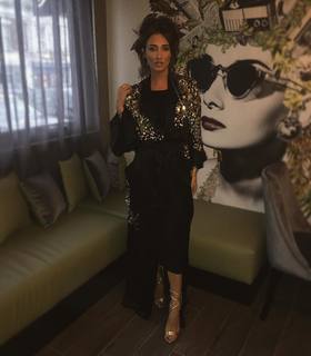 Megan McKenna feet photo thumbnail