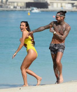 Megan McKenna feet photo thumbnail