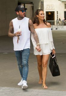 Megan McKenna feet photo thumbnail