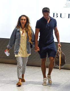 Megan McKenna feet photo thumbnail