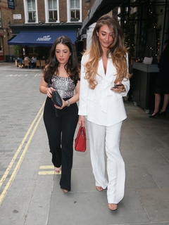Megan McKenna feet photo thumbnail