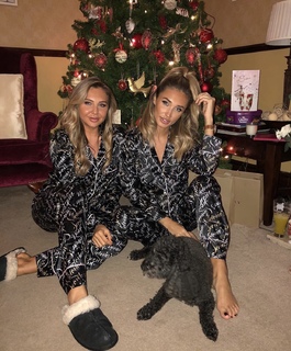 Megan McKenna feet photo thumbnail