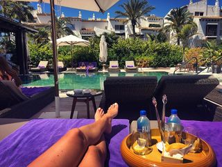 Megan McKenna feet photo thumbnail