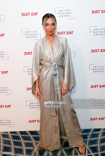 Megan McKenna feet photo thumbnail