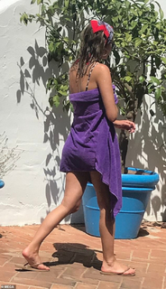 Megan McKenna feet photo thumbnail