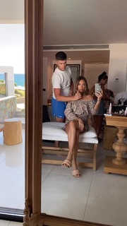 Megan McKenna feet photo thumbnail