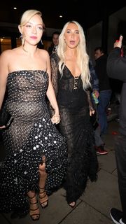 Megan McKenna feet photo thumbnail