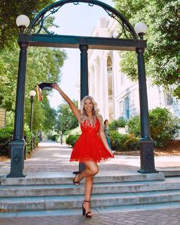 Megan Moroney feet photo thumbnail