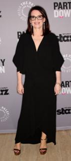 Megan Mullally feet photo thumbnail