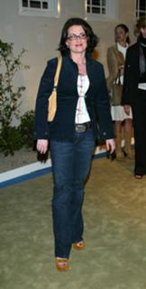 Megan Mullally feet photo thumbnail