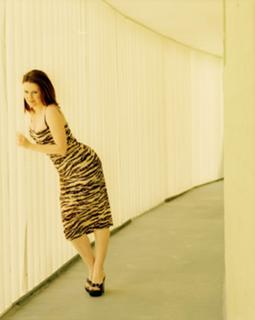 Megan Mullally feet photo thumbnail