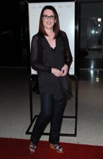 Megan Mullally feet photo thumbnail