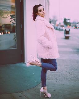 Megan Nicole feet photo 4
