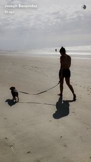 Megan Olivi feet photo thumbnail