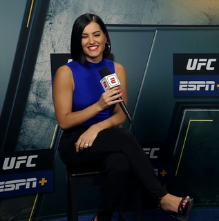 Megan Olivi feet photo thumbnail