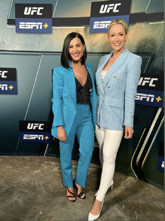 Megan Olivi feet photo thumbnail