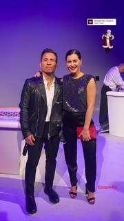 Megan Olivi feet photo thumbnail
