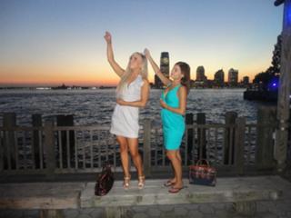 Megan Olivi feet photo thumbnail