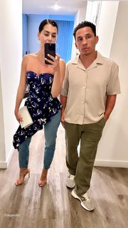 Megan Olivi feet photo thumbnail