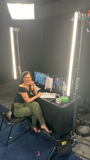 Megan Olivi feet photo thumbnail