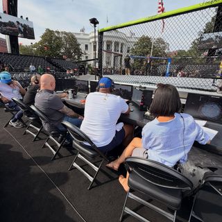 Megan Olivi feet photo 5