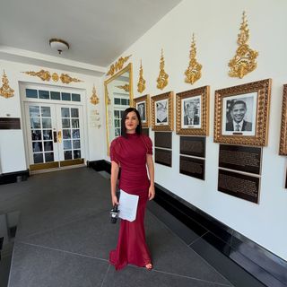 Megan Olivi feet photo 1